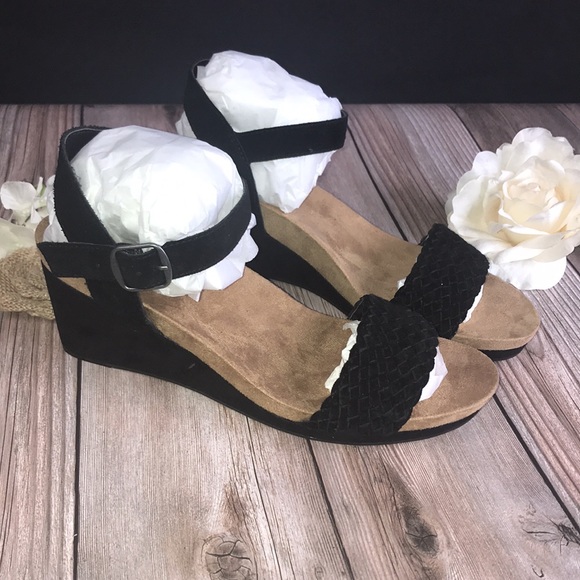 Lucky Brand Black Leather Wedge Sandal 8.5M - Picture 8 of 8